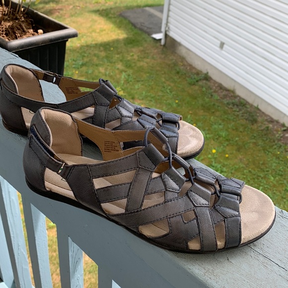 Planet by Earth Sandals, only worn a few times - Picture 2 of 7